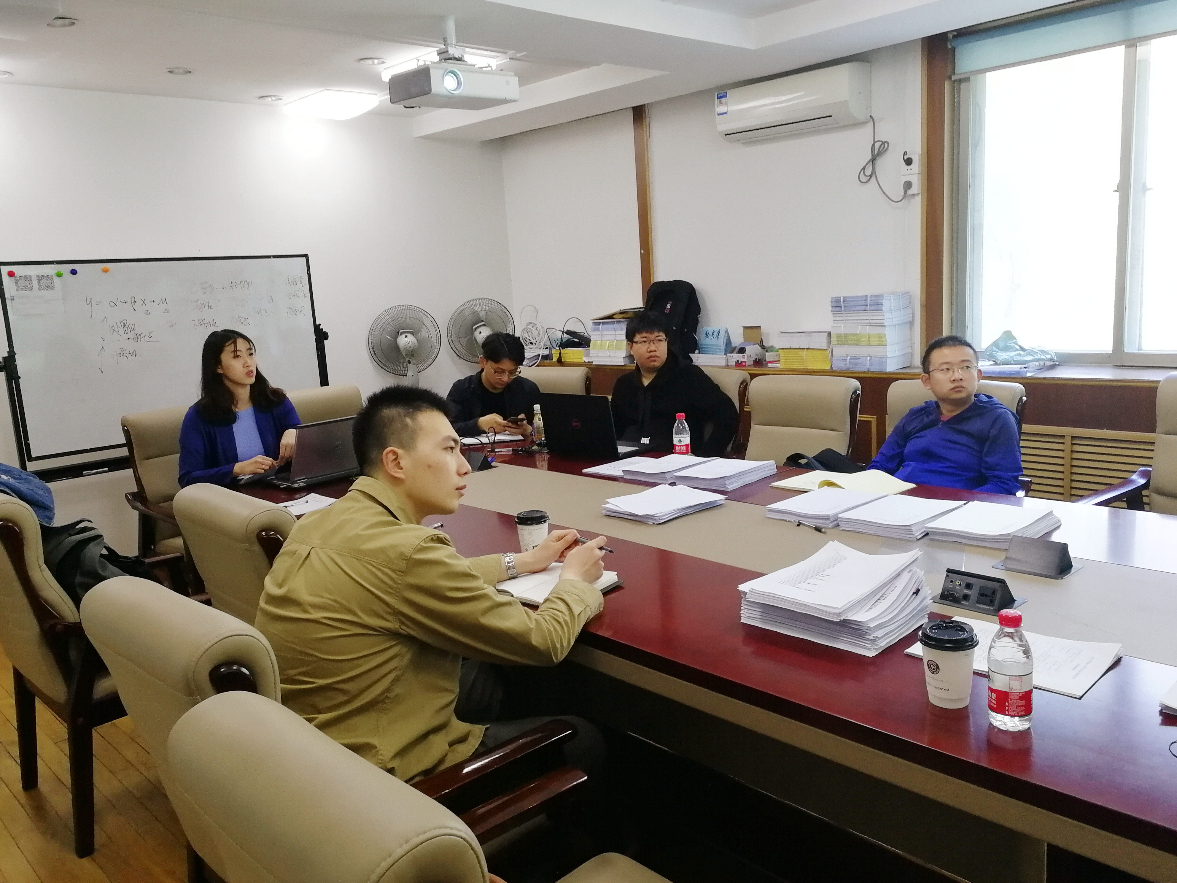 欧博集团官网博士生沙龙2019-04(总第4期)简报图片.jpg 欧博集团官网博士生沙龙2019-04(总第4期)简报图片.jpg