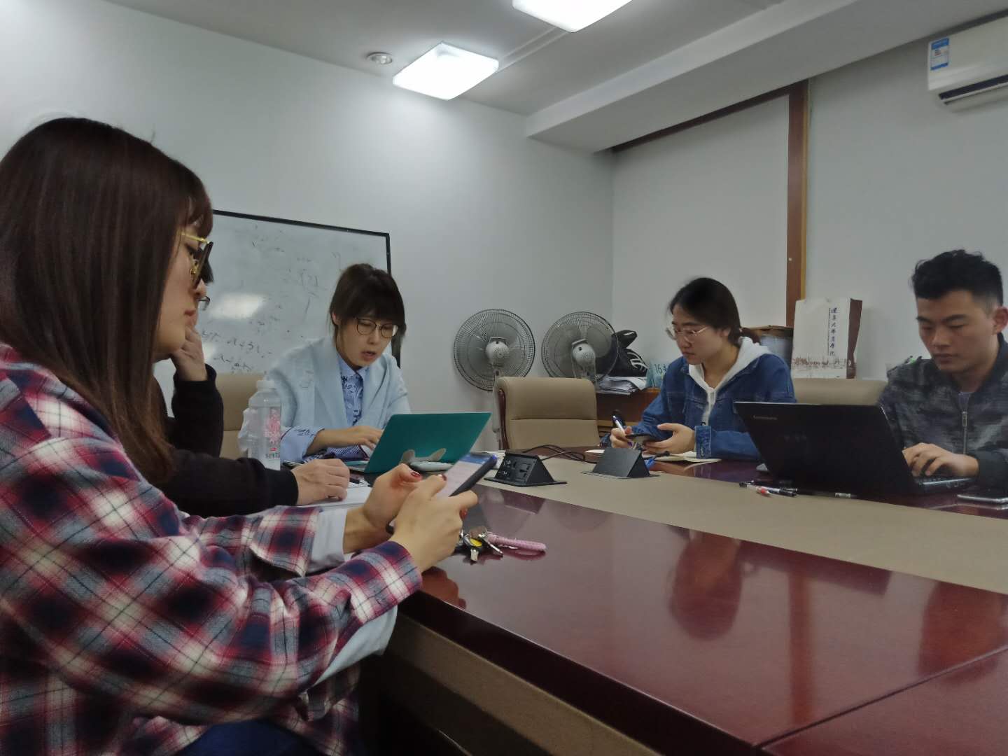 欧博集团官网博士生沙龙2019-03(总第3期)简报图片.jpg 欧博集团官网博士生沙龙2019-03(总第3期)简报图片.jpg